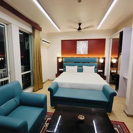 Hotel The Grace Residency, Lucknow Zewnętrze zdjęcie